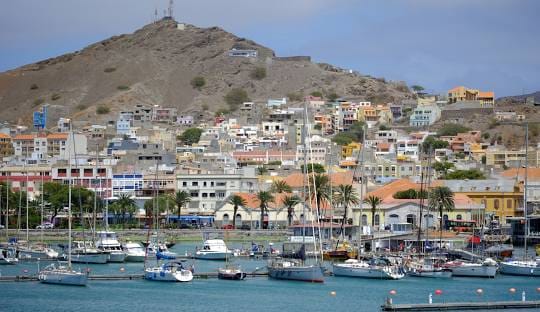 Investir em Mindelo para lá do Turismo e Logística: Onde estão as oportunidades?